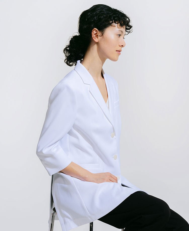 女款 雙衩中短版輕盈醫師袍・LIGHT - Classico克萊希台灣官方網站 - コート